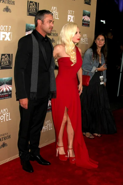 Taylor Kinney, Lady Gaga — ストック写真