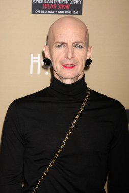 Denis o'hare