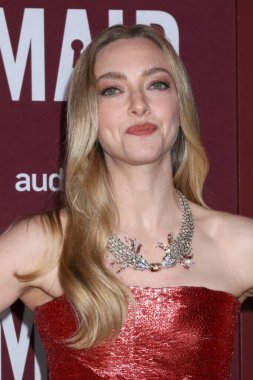 Amanda Seyfried, The Housemaid Prömiyer at the TCL Chinese Theater IMAX 15 Aralık 2025, Los Angeles, CA