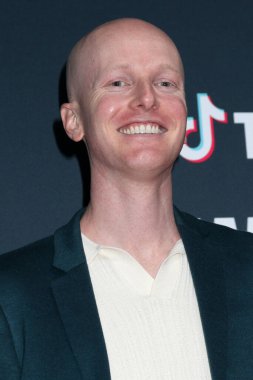 Charlie Engelman, Hollywood Paladyumu 'ndaki TikTok Ödülleri' nde 18 Aralık 2025 'te Los Angeles, CA