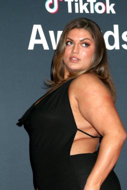 Ella Halikas, Hollywood Paladyumu 'ndaki TikTok Ödülleri' nde 18 Aralık 2025 'te Los Angeles, CA