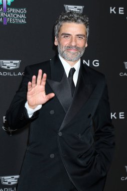 Oscar Isaac, Palm Springs Uluslararası Film Festivali Galasında 3 Ocak 2026 'da Palm Springs, CA