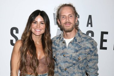 Alison Victoria, Brandt Andersen, 6 Ocak 2026 'da Century City, CA' da AMC 15 Tiyatrosu 'nda 