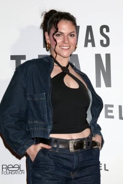 Tori Saleh, 6 Ocak 2026 'da Century City, CA' da AMC 15 tiyatrosunda 'I Was a Stranger' prömiyerinde