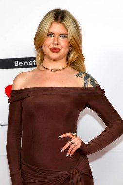 Ava Orofino, Los Angeles, CA 'da 7 Ocak 2026' da Los Angeles Kongre Merkezi 'nde düzenlenen 2026 Los Angeles Sanat Gösterisi Açılış Gecesi Galası' nda.