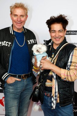 Patrik Simpson, Pol Atteu Los Angeles 'ta 7 Ocak 2026' da Los Angeles Kongre Merkezi 'nde Los Angeles Sanat Gösterisi açılış gecesi partisinde.