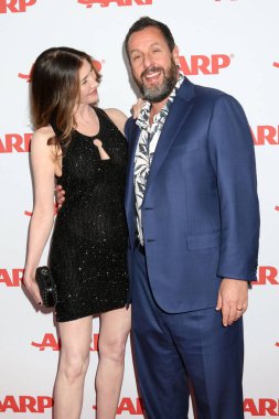 Jackie Sandler, Adam Sandler, Beverly Wilshire Oteli 'ndeki 24. AARP Yetişkinler Filmleri Ödülleri' nde 10 Ocak 2026 'da,