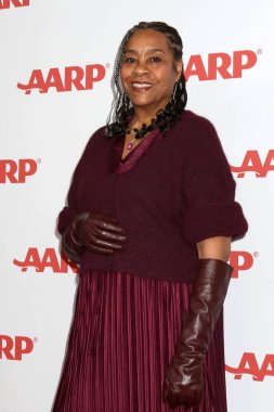 Nashormeh N. R. Lindo, 10 Ocak 2026 'da Beverly Wilshire Oteli' nde düzenlenen 24. AARP Yetişkinler Filmleri Ödülleri 'nde.