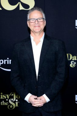 Brad Mendelsohn, Daisy Jones & The Six TV Series Premiere at the TCL Chinese Theater IMAX at 23 Şubat 2023, Los Angeles, CA