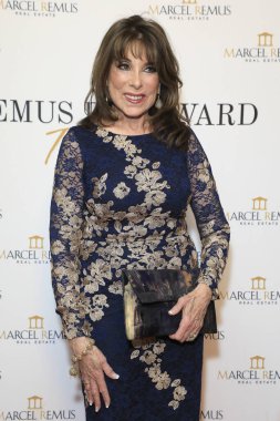 Kate Linder, 8 Mart 2023 'te Beverly Hills Oteli' nde Remus Pre Time Organizasyonu 'nda.