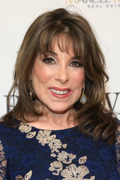 Kate Linder, 8 Mart 2023 'te Beverly Hills Oteli' nde Remus Pre Time Organizasyonu 'nda.