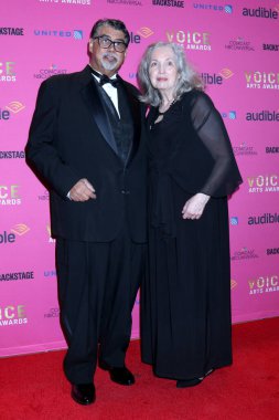 Heykeltıraş Littleton Alston, eşi Beverly Hilton Oteli 'nde 12. Ses Sanatları Ödülleri' nde 18 Ocak 2026 'da Beverly Hills, CA