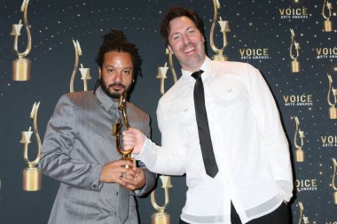 Brandon Mcalren, Jesse Carroll, Beverly Hilton Oteli 'nde 12. Ses Sanatları Ödülleri' nde 18 Ocak 2026, Beverly Hills, CA