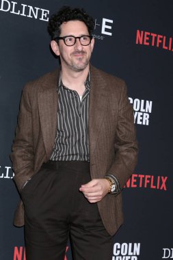 Adam Shapiro, Lincoln Avukatı Sezon 4 Bölüm 4 PMC Çatısı Terasında 28 Ocak 2026 'da Batı Hollywood, CA