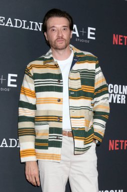 Jason Butler Harner, 'Lincoln Avukatı' Sezon 4 Bölüm 4 PMC Çatısı Terasında 28 Ocak 2026 'da Batı Hollywood, CA