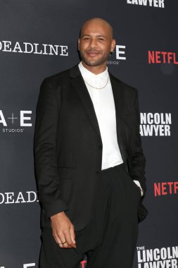 Jeffrey Bowyer-Chapman, Lincoln Avukatı Sezon 4 Bölüm 4 PMC Çatısı Terasında 28 Ocak 2026 'da Batı Hollywood, CA