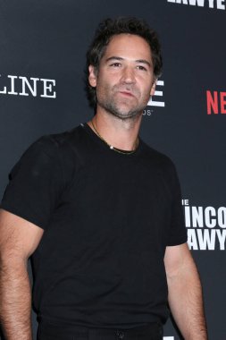 Manuel Garcia-Rulfo, 'Lincoln Avukatı' Sezon 4 Bölüm 4 PMC Çatısı Terasında 28 Ocak 2026, Batı Hollywood, CA