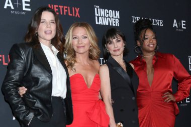 Neve Campbell, Becki Newton, Constance Zimmer, Jazz Raycole The Lincoln Lawyer 'ın 4. sezon kutlamasında 28 Ocak 2026' da Batı Hollywood, CA