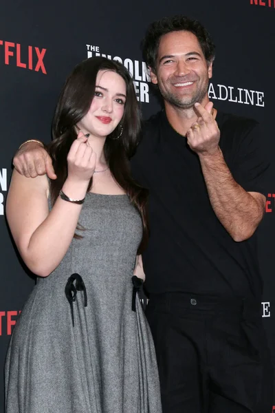 Krista Warner, Manuel Garcia-Rulfo The Lincoln Lawyer Sezon 4 Bölüm 4 PMC Çatısı Terasında 28 Ocak 2026 'da Batı Hollywood, CA