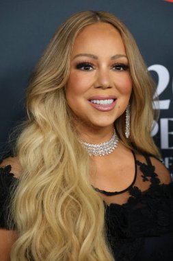 Mariah Carey, Los Angeles 'ta 30 Ocak 2026' da Los Angeles Kongre Merkezi 'nde yılın MusiCares Performansı IHO Mariah Carey etkinliğinde.