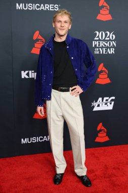 Davis Burleson, Los Angeles 'ta 30 Ocak 2026' da Los Angeles Kongre Merkezi 'nde yılın MusiCares Performansı IHO Mariah Carey etkinliğinde.