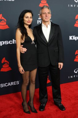 Amanda Wilkes, Justin Wilkes, Los Angeles, CA 'da 30 Ocak 2026' da Los Angeles Kongre Merkezi 'nde yılın MusiCares Performansı IHO Mariah Carey' de.