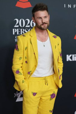 Bobby Berk, Los Angeles 'ta 30 Ocak 2026' da Los Angeles Kongre Merkezi 'nde yılın MusiCares Person of the Year Organizasyonu IHO Mariah Carey' de.