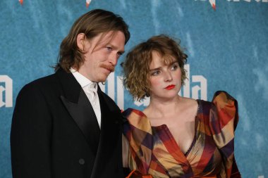 Caleb Landry Jones, Katya Zvereva TCL Çin Tiyatrosu 'ndaki Drakula Premiere' de 3 Şubat 2026 'da Los Angeles, CA