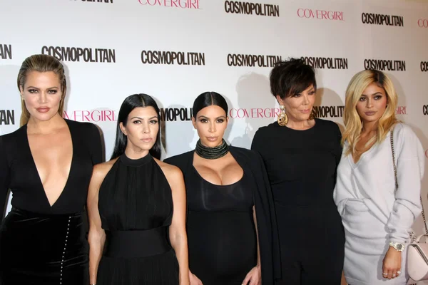 Khloe Karsahian, Kourtney Kardashian, Kim Kardashian West, Kris Jenner, Kylie Jenner — Foto de Stock