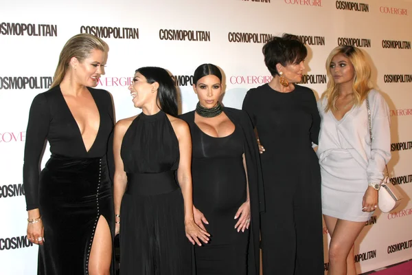 Khloe Karsahian, Kourtney Kardashian, Kim Kardashian West, Kris Jenner, Kylie Jenner — Stock Photo, Image