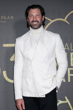 Maksim Chmerkovskiy, Los Angeles 'ta 6 Şubat 2026' da Avalon Hollywood 'da düzenlenen 33. Geleneksel Film Yönetmeni Ödülleri Galasında.