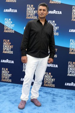 Cliff Curtis, Hollywood Paladyumu 'ndaki 41. Bağımsız Ruh Ödülleri' nde 15 Şubat 2026, Los Angeles, CA