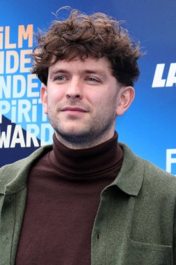 Julian Glander, 15 Şubat 2026 'da Hollywood Paladyumu' nda 41. Bağımsız Ruh Ödülleri 'nde.