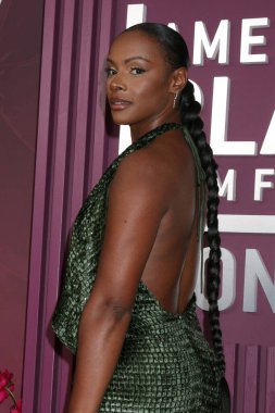 Tika Sumpter, 8. Amerikan Siyahi Film Festivali Onur Töreni 16 Şubat 2026 'da Los Angeles, CA
