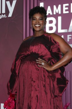 Wunmi Mosaku, 8. Amerikan Siyahi Film Festivali Onur Töreni 16 Şubat 2026 'da Los Angeles, CA