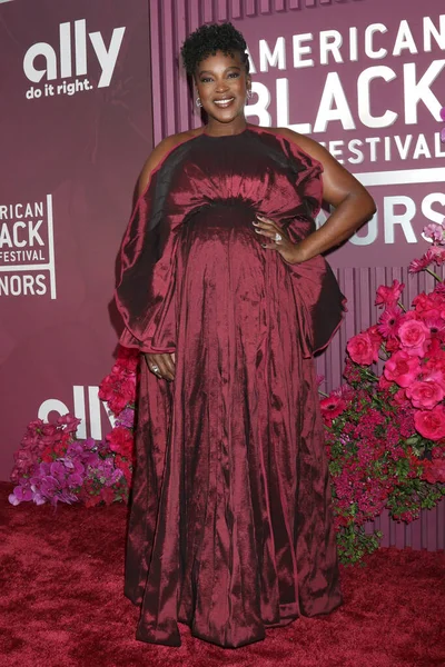 Wunmi Mosaku, 8. Amerikan Siyahi Film Festivali Onur Töreni 16 Şubat 2026 'da Los Angeles, CA