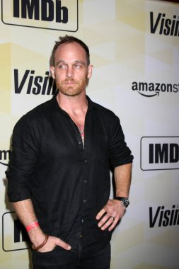 aktör Ethan Embry