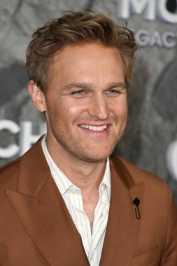 Wyatt Russell at the Monarch: Legacy Of Monsters Sezon 2 Bölüm 2 TCL Chinese Theater IMAX 19 Şubat 2026, Los Angeles, CA