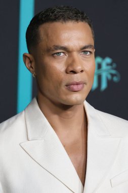 Izmael Cruz Cordova, 17 Şubat 2026 'da Los Angeles' taki TCL Çin Tiyatrosu 'nda The Bluff World Premiere' de.