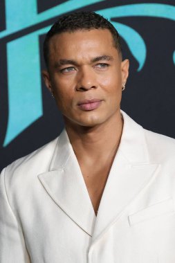 Izmael Cruz Cordova, 17 Şubat 2026 'da Los Angeles' taki TCL Çin Tiyatrosu 'nda The Bluff World Premiere' de.