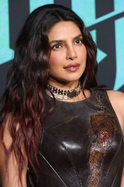 Priyanka Chopra Jonas 17 Şubat 2026 'da Los Angeles' taki TCL Çin Tiyatrosu 'nda The Bluff World Premiere' da.