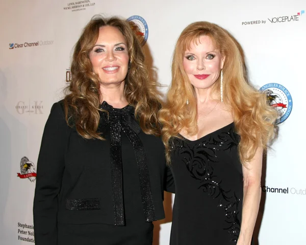 Catherine Bach, Rebecca Holden — 스톡 사진