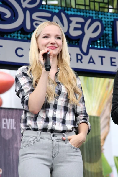 Actriz Dove Cameron — Foto de Stock