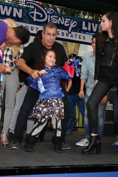 Kenny Ortega, Fan, Sofia Carson — Foto de Stock