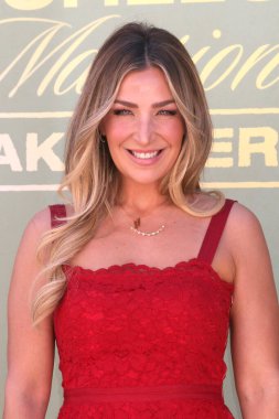 Krystal Smit 12 Mart 2026 'da Agoura Hills, CA' de Bachelor Mansion 'daki Bachelor Mansion Devralma' da.