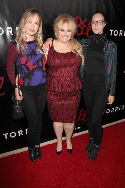 Kelley Jakle, Rebel Wilson, Alexis Knapp — Fotografie, imagine de stoc