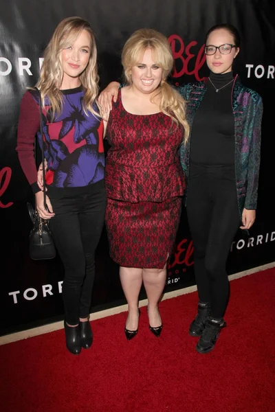 Kelley Jakle, Rebel Wilson, Alexis Knapp — ストック写真