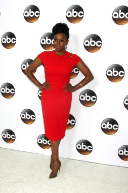 oyuncu Jerrika Hinton
