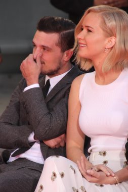 Josh Hutcherson, Jennifer Lawrence