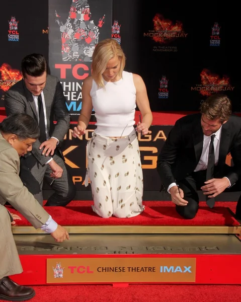 Jennifer Lawrence, Josh Hutcherson, Liam Hemsworth — Photo